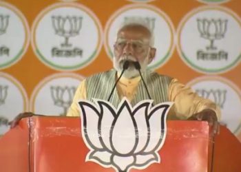 মুসলিম ভোট পাওয়ার আশায় সাধুসন্তদের গালাগালি দিতে শুরু করেছে তৃণমূল : প্রধানমন্ত্রী নরেন্দ্র মোদী