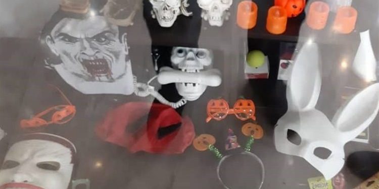 “শয়তান উপাসনার” অভিযোগে তেহরান থেকে ৩ ইউরোপীয়সহ ২৬১ জনকে গ্রেপ্তার করেছে ইরানি পুলিশ