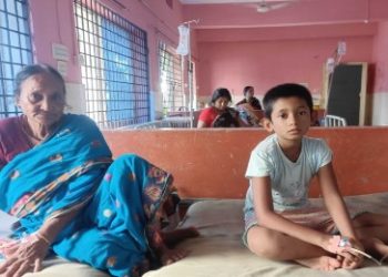 পূজার খিচুড়ি ভোগ খেয়ে শিশুর মৃত্যু সাতক্ষীরায়, অসুস্থ ২৫