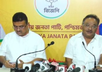 বুথ ফেরত সমীক্ষা অনুযায়ী রাজ্যে ‘মোদী ঝড়ে’ উধাও ‘মমতা ম্যাজিক’ , বাড়ছে শুভেন্দু অধিকারীর গুরুত্ব