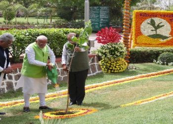 বিশ্ব পরিবেশ দিবসে ‘এক পেড় মা কে নাম’ প্রচারাভিযান শুরু করলে প্রধানমন্ত্রী নরেন্দ্র মোদী