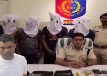 বাংলাদেশ থেকে এসে মুর্শিদাবাদে দুঃসাহসিক ডাকাতি, গ্রেপ্তার ডাকাত দলের সর্দার আজিজুল শেখসহ ৬