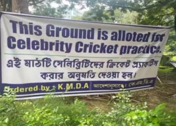 রবীন্দ্র সরোবরের মাঠ ‘সেলিব্রিটিদের ক্রিকেট খেলার অনুমতি’ দেওয়া নিয়ে প্রশ্ন তুললেন শুভেন্দু অধিকারী