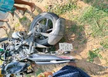 কেতুগ্রাম ও কাটোয়ায় দুই পৃথক দুর্ঘটনায় ৪ বাইক আরোহীর মৃত্যু