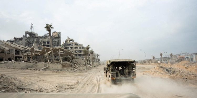 ইসরায়েলের বিমান হামলায় মৃত্যু হল গাজার স্কুলে লুকিয়ে থাকা ২৭ হামাস সন্ত্রাসী