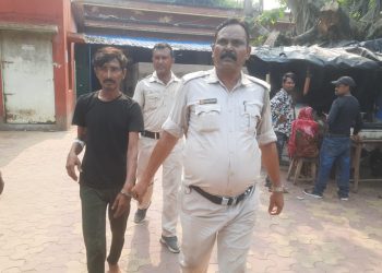 হরিয়ানার গরু চোর গ্যাংয়ের এক পান্ডাকে গ্রেফতার করল কাটোয়া থানার পুলিশ