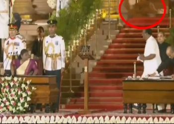 নরেন্দ্র মোদীর শপথ গ্রহণ অনুষ্ঠানে রহস্যময় প্রাণীর ঘোরাঘুরি ! ভিডিও ভাইরাল, পুলিশ বললো ওটা ‘বিড়াল’