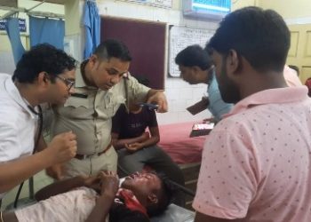 বাইকে চড়ে বাড়ি ফেরার পথে বাসের সাথে সংঘর্ষে আহত ২ নাবালক, আশঙ্কাজনক এক