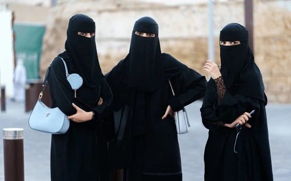 একচেটিয়া মুসলিম ভোট পেতে চলেছে কংগ্রেসে ও তার জোট শরিকরা, ওবিসির ভোটে এগিয়ে বিজেপির জোট এনডিএ : সমীক্ষায় দাবি