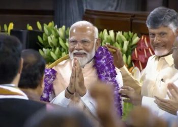 প্রধানমন্ত্রী নরেন্দ্র মোদীর শপথগ্রহণ অনুষ্টানে যাবে না কংগ্রেস ও তৃণমূল কংগ্রেস, আমন্ত্রণ জানানো হয়নি বলে দাবি তাদের