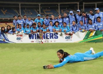 দক্ষিণ আফ্রিকার বিরুদ্ধে তিন ম্যাচের ওয়ানডে সিরিজ জিতল ভারতের মহিলা দল