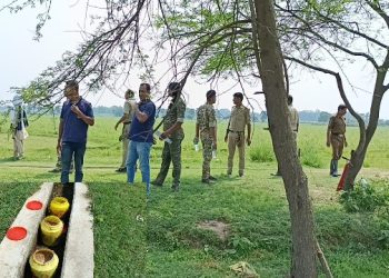 লোকসভার ফলাফল ঘোষণা হতেই আউশগ্রামে জার ভর্তি ৩০ তাজা বোমা উদ্ধার