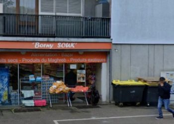 ফ্রান্সে আফগান মুসলিম অভিবাসীদের মধ্যে বিবাদে ৫ জনকে ছুরিকাঘাত, ২ দুজনের অবস্থা গুরুতর