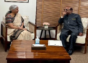 পশ্চিমবঙ্গ দেউলিয়া হওয়ার মুখে ! ভয়ঙ্কর ইঙ্গিত দিলেন রাজ্যপাল সিভি আনন্দ বোস