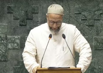 ‘ভারত মাতা কি জয়’ শ্লোগানে আপত্তি, সংসদে ‘জয় ফিলিস্তিন’ শ্লোগান দিলেন আসাদউদ্দিন ওয়াইসি, সাংসদ পদ খারিজের দাবি