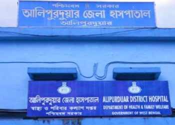 আলিপুরদুয়ার হাসপাতালে বেআইনি পার্কিংয়ে অ্যাম্বুল্যান্স আটকে বেঘোরে প্রাণ গেল সদ্যজাত শিশুর !