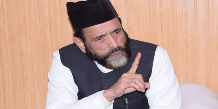 ইউপির বেরেলিতে ২৩ ছেলে-মেয়ের প্রকাশ্যে ইসলাম ধর্মান্তর ও গণবিবাহ দেবে মাওলানা তৌকীর রাজা