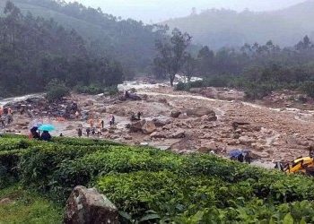 কেরালার ওয়েনাদে ভূমিধসে মৃতের সংখ্যা দ্রুত বাড়ছে, বিভিন্ন জায়গায় ভাসতে দেখা যাচ্ছে লাশ
