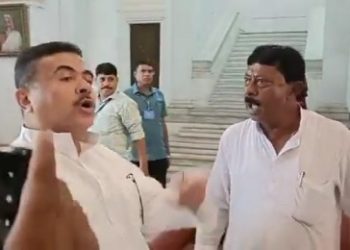 বিধানসভার লবিতে পূর্বস্থলীর তৃণমূল বিধায়ক তপন চ্যাটার্জির মারমুখি ভিডিও শেয়ার করলেন শুভেন্দু অধিকারী
