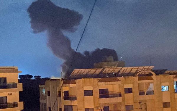 সন্ত্রাসী গোষ্ঠী হিজবুল্লাহর ঘাঁটিগুলিতে মারাত্মক হামলা শুরু করেছে ইসরায়েল