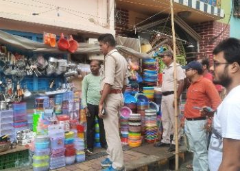 কাটোয়া শহরে শুরু হল ফুটপাত দখলমুক্ত অভিযান