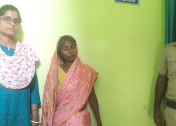 বিহারের ভবঘুরে প্রৌঢ়াকে উদ্ধার করে সরকারি আশ্রয়কেন্দ্রে পাঠালো কাটোয়া থানার পুলিশ