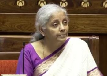 চন্দ্রবাবু নাইডু ও নিশীথ কুমারকে ঢেলে দিলেন নরেন্দ্র মোদী