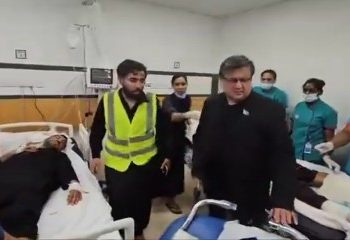 ওমানে শিয়া মসজিদে সুন্নি সন্ত্রাসীদের হামলায় ৪ পাকিস্তানির মৃত্যু, আহত কয়েক ডজন