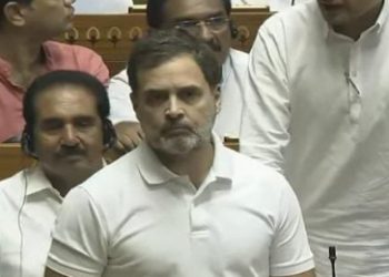 ‘হিন্দুরা ২৪ ঘন্টা হিংসা, ঘৃণা, অসত্য ছড়াচ্ছে’ : সংসদে রাহুল গান্ধীর ‘হিন্দু বিদ্বেষী’ মন্তব্যে তীব্র ক্ষোভ