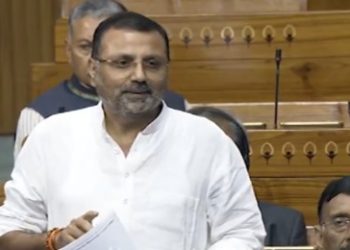 বাংলাদেশি মুসলিম অনুপ্রবেশ ঠেকাতে মালদা-মুর্শিদাবাদ ও বিহারের ৩ জেলা কেন্দ্রশাসিত অঞ্চল করার দাবি জানালেন সাংসদ নিশিকান্ত দুবে