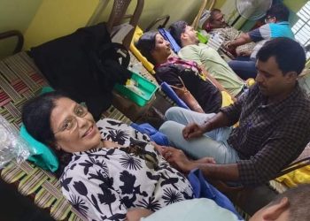 বাগবাজারের যাত্রা শিল্পীদের স্বেচ্ছায় রক্তদান শিবির 