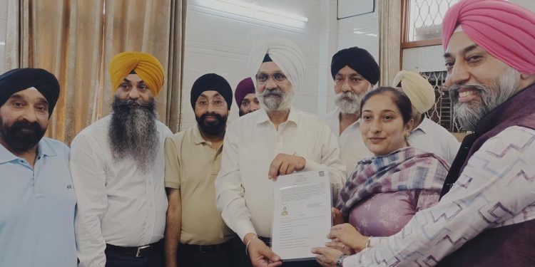 ভারত সরকার ২০ জন আফগান শিখ নাগরিককে নাগরিকত্ব দিয়েছে