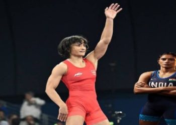 কুস্তিকে বিদায় জানালেন ভারতীয় তারকা কুস্তিগীর ভিনেশ ফোগাট