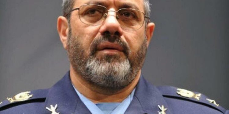 ইসরায়েলে ‘বড়’ হামলার আগে নতুন প্রতিরক্ষামন্ত্রী নিয়োগ করেছে ইরান