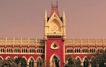 আরজি করে হামলার ঘটনাকে ‘রাজ্যের শাসন যন্ত্রের সম্পূর্ণ ব্যর্থতা’ বলে অবিহিত করল হাইকোর্ট, এর আগে কলকাতা পুলিশকে দরাজ সার্টিফিকেট দিয়েছিলেন মুখ্যমন্ত্রী !