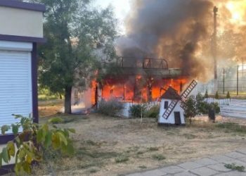 রুশবাহিনী শিশুদের ক্যাফেতে হামলা চালিয়ে কিশোরকে হত্যা এবং ৪ জন আহত করেছে বলে দাবি করল ইউক্রেন