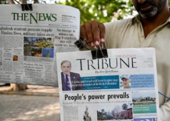 বাংলাদেশের অস্থির অবস্থায় চরম খুশি পাকিস্তান, খবরের কাগজের শিরোনামে ঘটল তার বহিঃপ্রকাশ