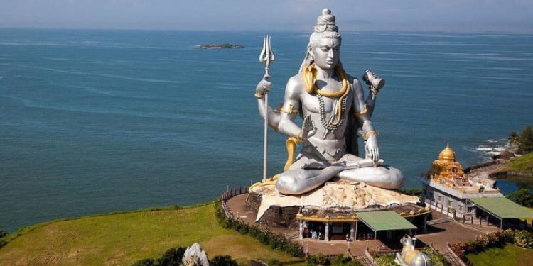 ভারতের হিন্দুদের ধর্মনিরপেক্ষ করার কৃত্রিম ব্যবস্থা হিন্দুদের ধর্মান্ধ হিন্দুতে পরিণত করেছে !