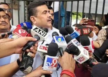 ‘বাংলাদেশে হিন্দু কোতল চলছে, ১ কোটি হিন্দু শরণার্থী আসছে পশ্চিমবঙ্গে’ : বললেন শুভেন্দু অধিকারী