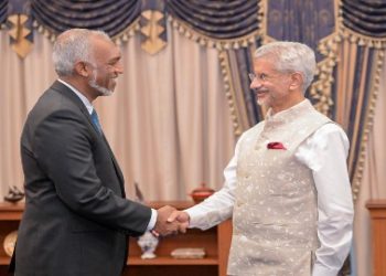 চীনের প্রতি মোহভঙ্গ হয়ে ভারতের প্রশংসা করলেন মালদ্বীপের রাষ্ট্রপতি মোহাম্মদ মুইজ্জো