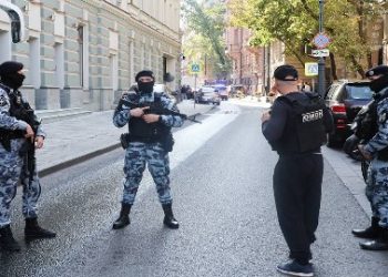 মস্কোয় বন্দুকধারীর গুলিতে দুইজন নিহত, সাতজন আহত