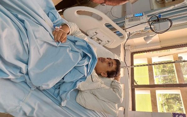 জামাত জঙ্গিদের হাতে আক্রান্ত অর্ধমৃত উৎসব মন্ডলের বিরুদ্ধে মামলা, হামলায় যুক্তদের জঙ্গিদের রেহাই, ‘হিন্দুদের জীবনের কি কোনো মূল্য নেই ?’ প্রশ্ন তুললেন বাংলাদেশি সাংবাদিক