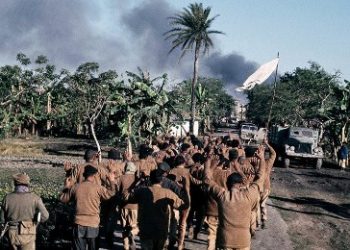 স্বাধীনতার প্রায় দেড় মাসের মাথায় সরকারকে উৎখাত করতে দিল্লিতে অভ্যুত্থান ঘটানোর ষড়যন্ত্র করেছিল মুসলিম অফিসাররা