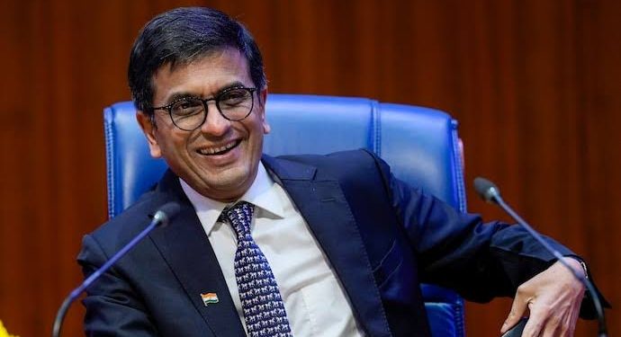 তরুণী চিকিৎসকের ধর্ষণ- খুন মামলায় ভারতীয় বিচার ব্যবস্থার প্রতি নজিরবিহীন অনাস্থা ! জুনিয়র চিকিৎসকরা সাফ জানিয়েছেন যে দাবি পূরণ না হওয়ায় কাজে যোগ দেবেন না