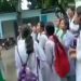 বাংলাদেশ : স্কুলের হিন্দু ছাত্রীদের হিজাব পরা ও কোরান মুখস্ত করার ফতোয়া, বিক্ষোভের জেরে সাময়িক বরখাস্ত প্রধান শিক্ষক মুস্তাফিজুর রহমান