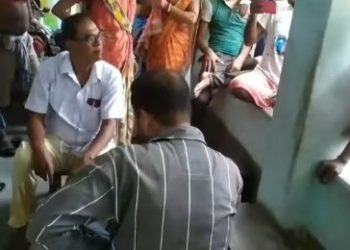 শিক্ষামূলক ভ্রমণে গিয়ে পড়ুয়ার মাকে শ্লীলতাহানির অভিযোগ মদ্যপ শিক্ষকের বিরুদ্ধে