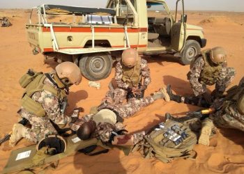 মালিতে কুখ্যাত সন্ত্রাসবাদী সংগঠন আল-কায়েদা-সংশ্লিষ্ট জঙ্গিদের হামলায় অন্তত ৭০ জন নিহত