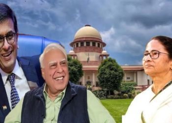 সুপ্রিম কোর্টে কপিল সিব্বালের ‘মিথ্যাচারিতার’ তীব্র প্রতিবাদ করলেন জুনিয়র ডাক্তাররা, মুখ্যমন্ত্রী মমতা ব্যানার্জির পদত্যাগের দাবি জানানো হল