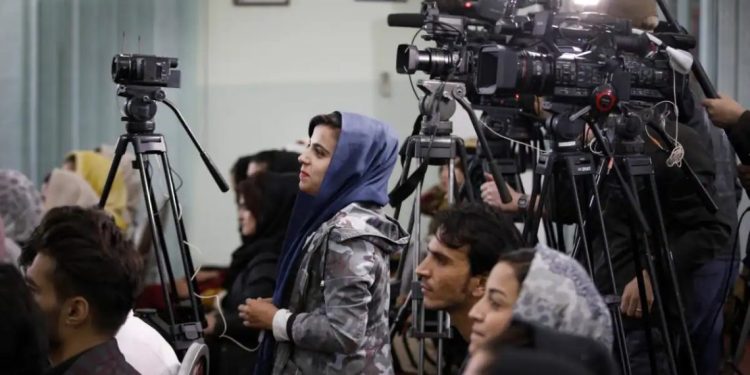 তালিবানের হাত থেকে বাঁচতে আশ্রয় নেওয়া আফগান সাংবাদিকদের তাড়ানোর তোড়জোড় শুরু করেছে তুরস্ক