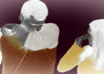 স্নানের পরিবর্তে প্রতিদিন শরীরে গঙ্গাজল ছেটাত স্বামী, গায়ের দুর্গন্ধে অতিষ্ঠ স্ত্রী ডিভোর্স চাইলেন